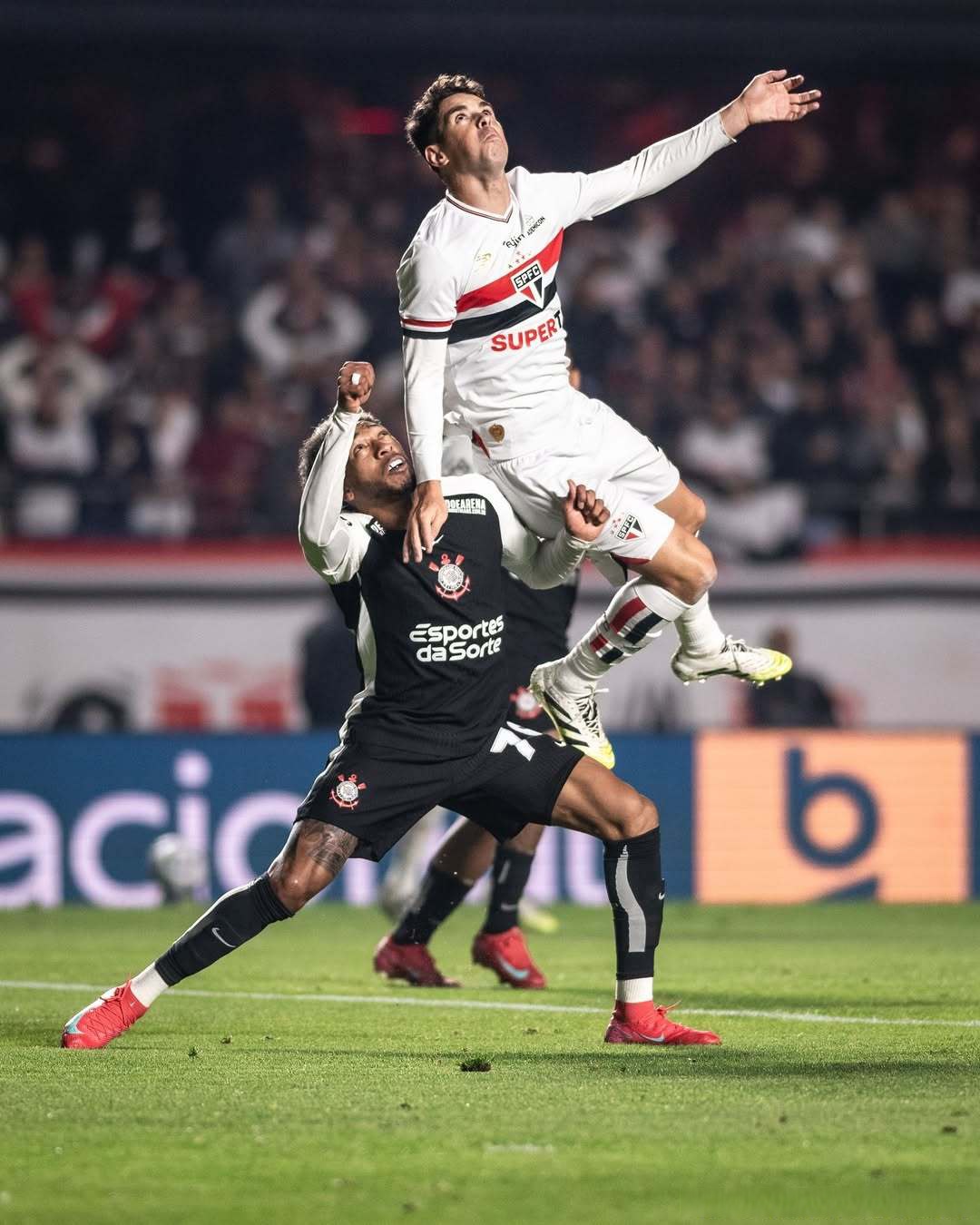 太狠了!巴黎圣日耳曼遗憾出局备战亚冠C罗连续十场比赛得分超过大比分领先,内马尔在切尔西比赛中惊艳表现的简单介绍 太狠了!巴黎圣日耳曼遗憾出局备战亚冠C罗连续十场比赛得分超过大比分领先,内马尔在切尔西比赛中惊艳表现的简单介绍