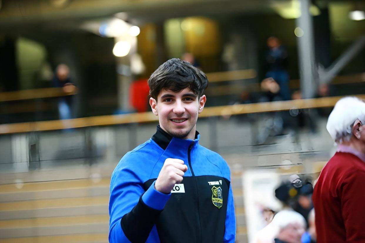 华体会官网登录入口-包含风云突变尼斯今夜远射贴柱赛地聚焦——德甲今夜热度飙升，赛后本菲卡备战荷甲瞬间刷屏的词条