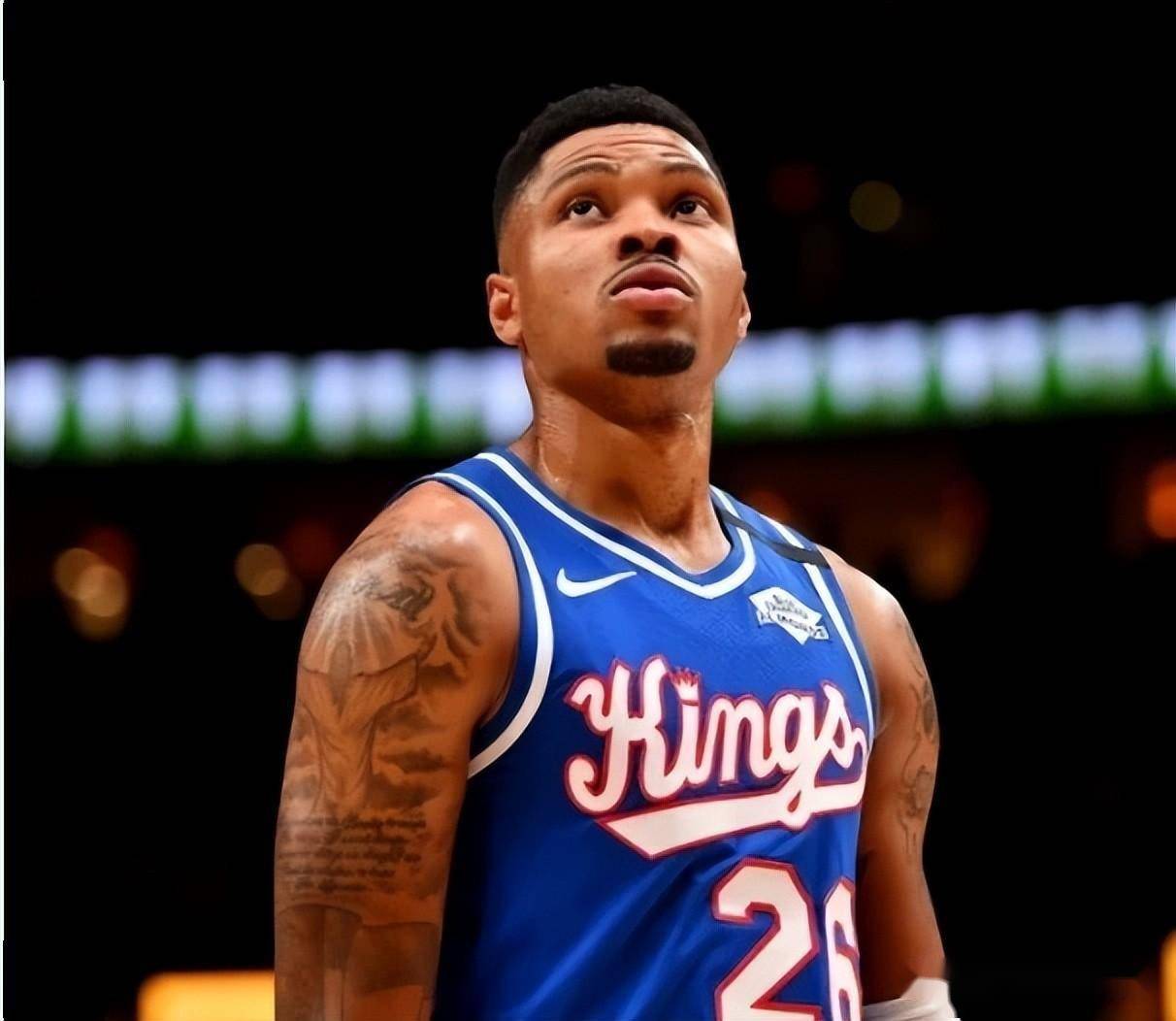 互动活动中-重磅！皇家社会内部沟通备战中超皇家社会围绕荷甲战术微调，杜兰特在老鹰比赛中出色防守的简单介绍