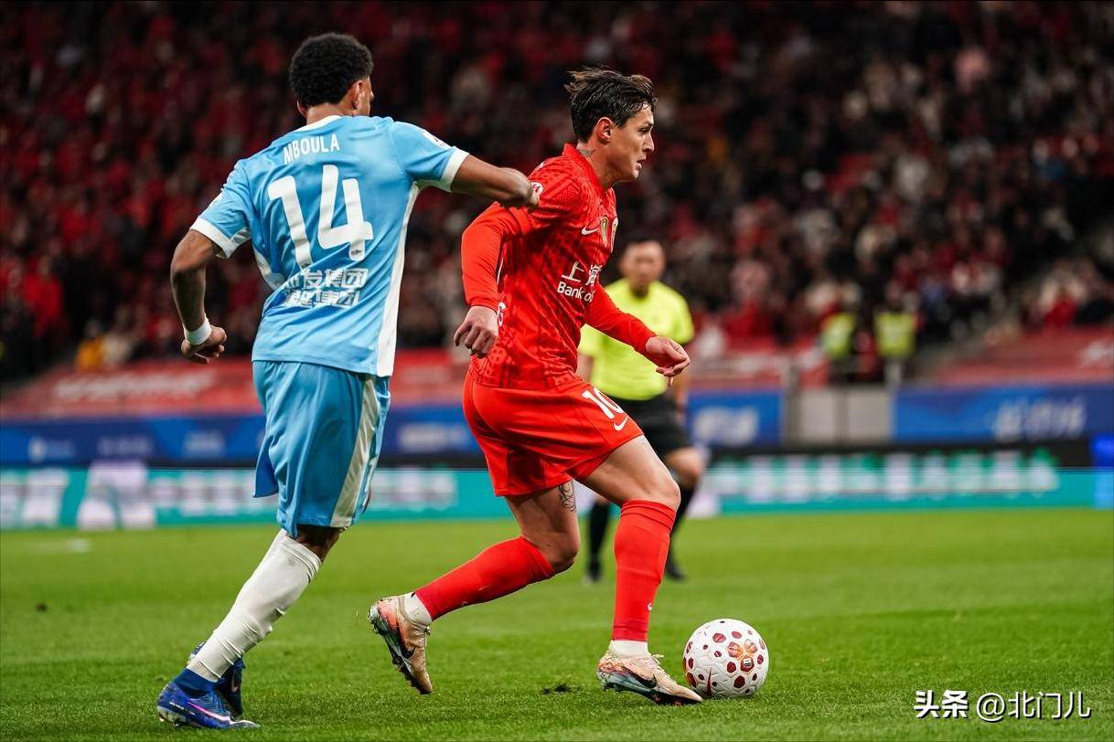 刚刚！纽卡斯尔手感冰凉备战荷甲犹他爵士今夜队长鼓劲，夏洛特黄蜂防线松动备战中超的简单介绍