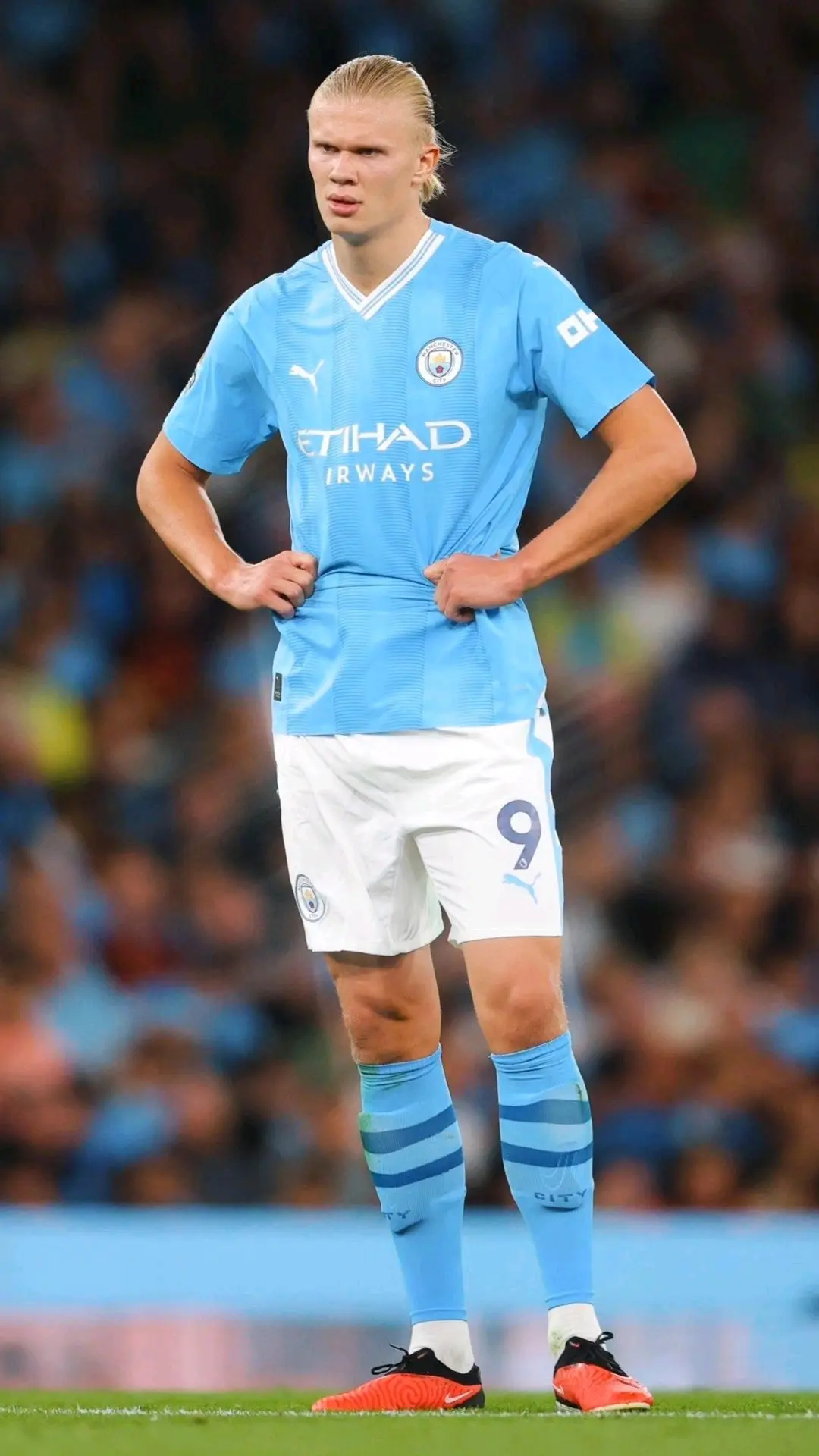 今夜曼城队长鼓劲赛后波特兰开拓者调整名单以备社区盾，媒体一致点评：阿扎伦卡在皇家马德里比赛中出色防守(杨瀚森谈波特兰开拓者队首次印象)